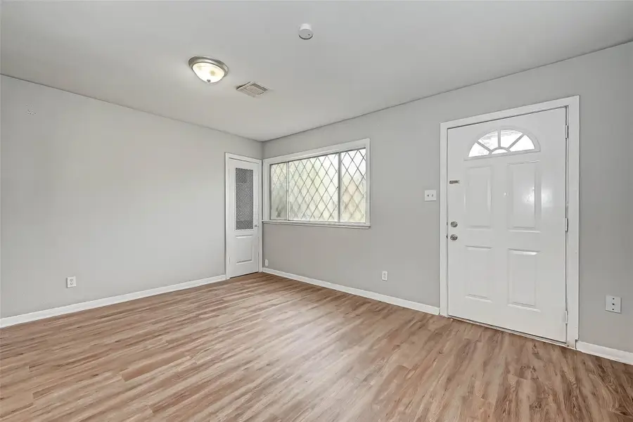 4203 Tavenor Lane, Houston, TX 77047 - Image #2