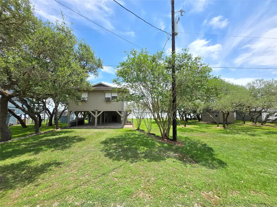 2182 W Bayshore Drive, Palacios, TX 77465 - #3