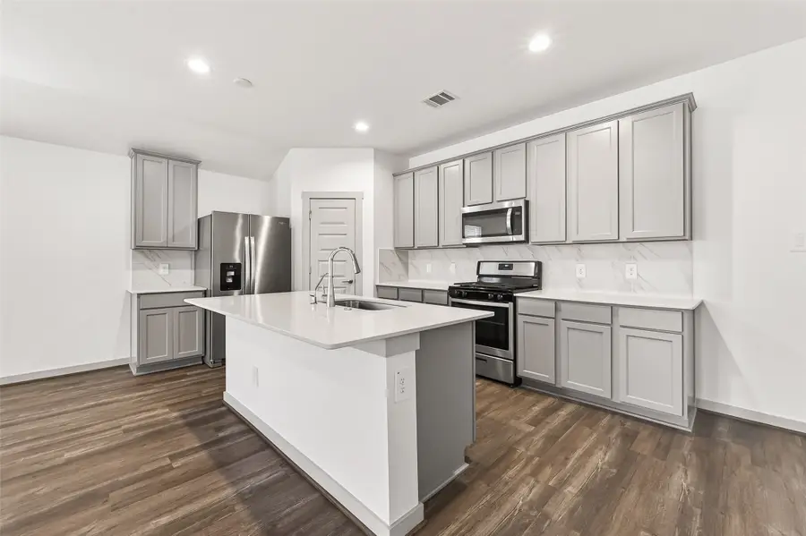 6807 Bradford Terrace Road, Richmond, TX 77407 - Image #3