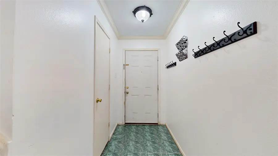 7106 Bayou Crest Drive, Houston, TX 77088 - #2