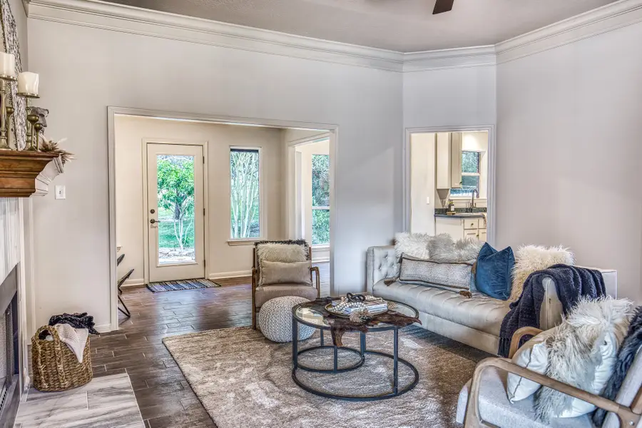 503 Hickory Hollow Lane, Brenham, TX 77833 - Image #3