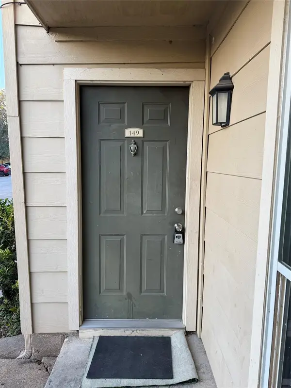 8100 Creekbend Drive #149, Houston, TX 77071