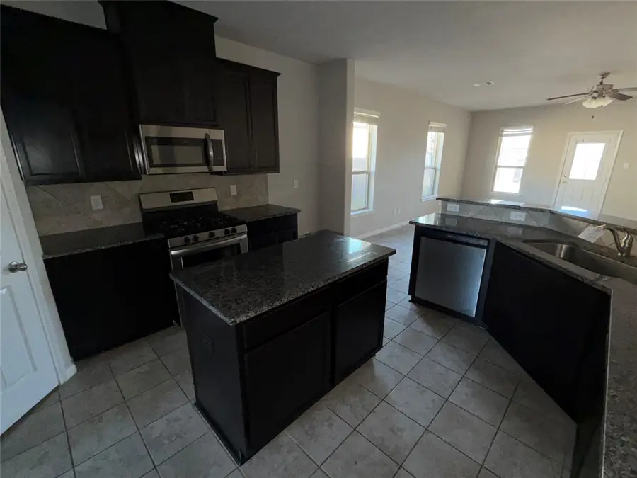 3010 Royal Albatross Drive, Texas City, TX 77590 - Image #3