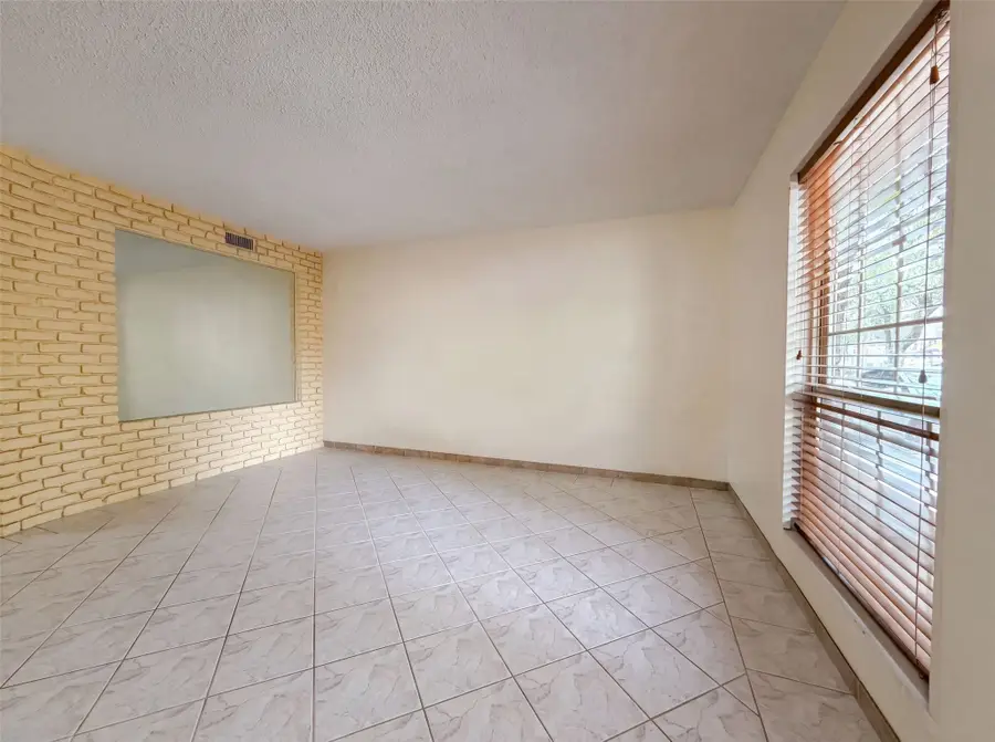 2503 Mccue Road #5, Houston, TX 77056 - #3