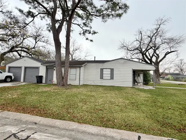503 S Kansas Street, La Porte, TX 77571