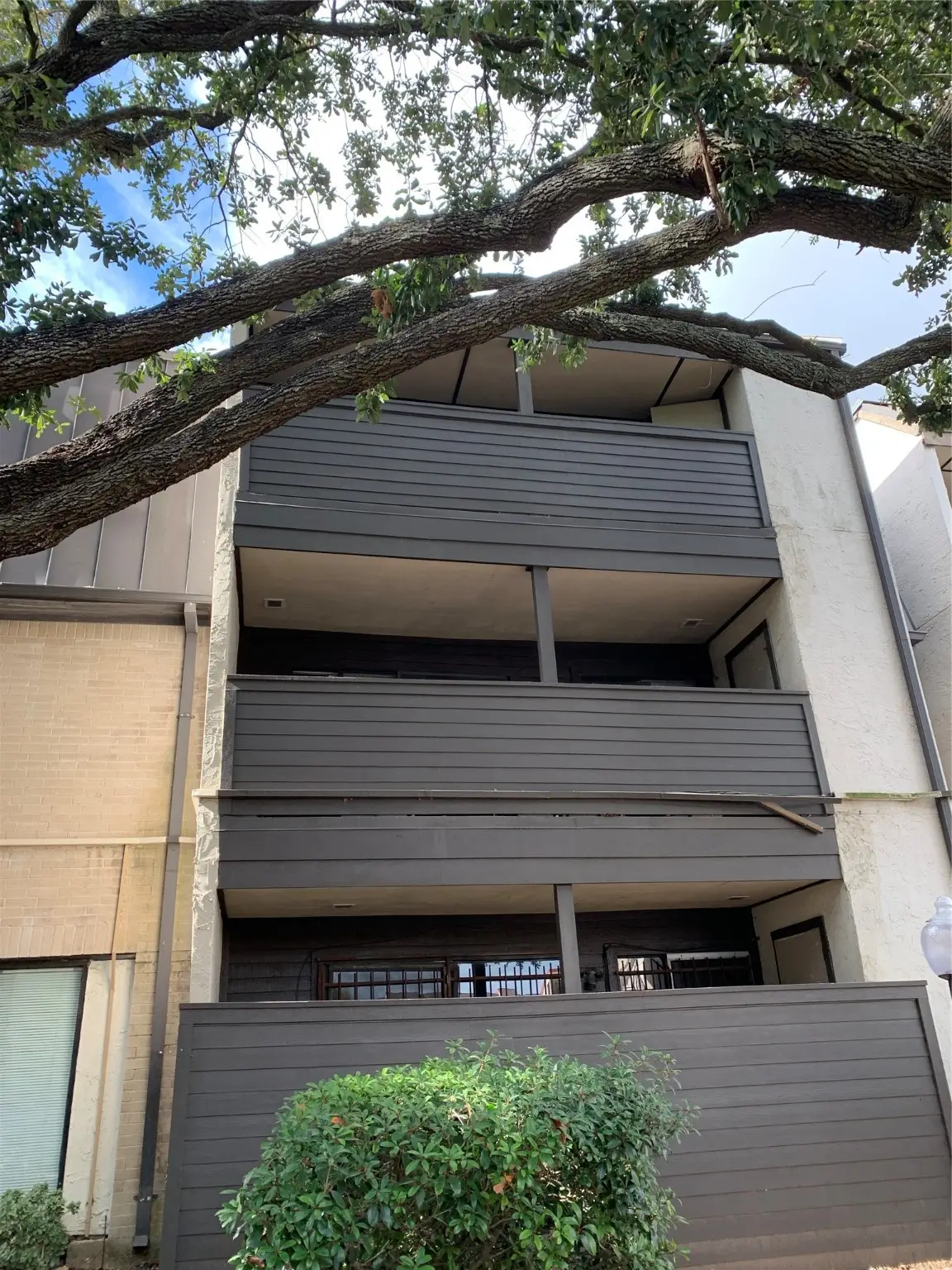 3005 Walnut Bend Lane #32, Houston, TX 77042 - Image #1