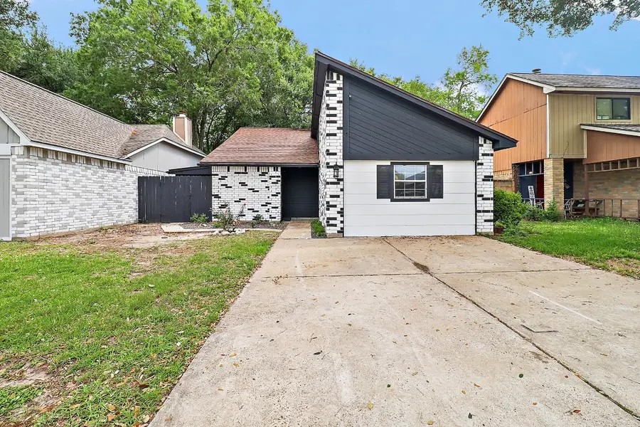 30 Crestbriar Court, Baytown, TX 77521 - #2