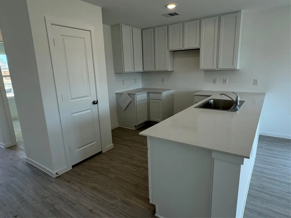 9218 Speckled Trout Drive, Baytown, TX 77521 - Image #1