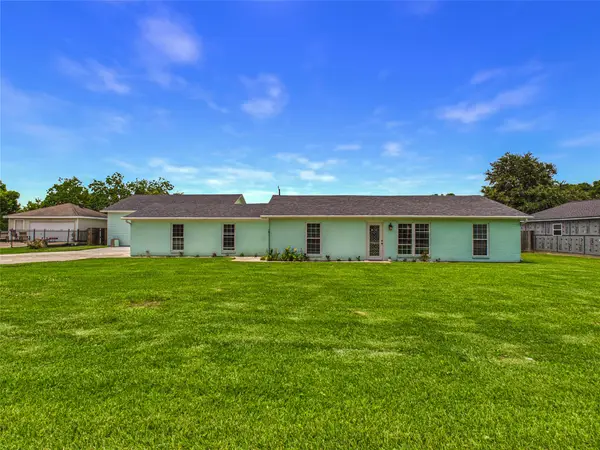 1212 Delores Street, Kemah, TX 77565