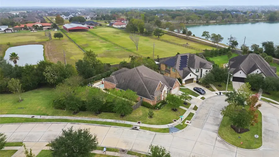 2501 Cedar Path Court, Friendswood, TX 77546 - Image #3