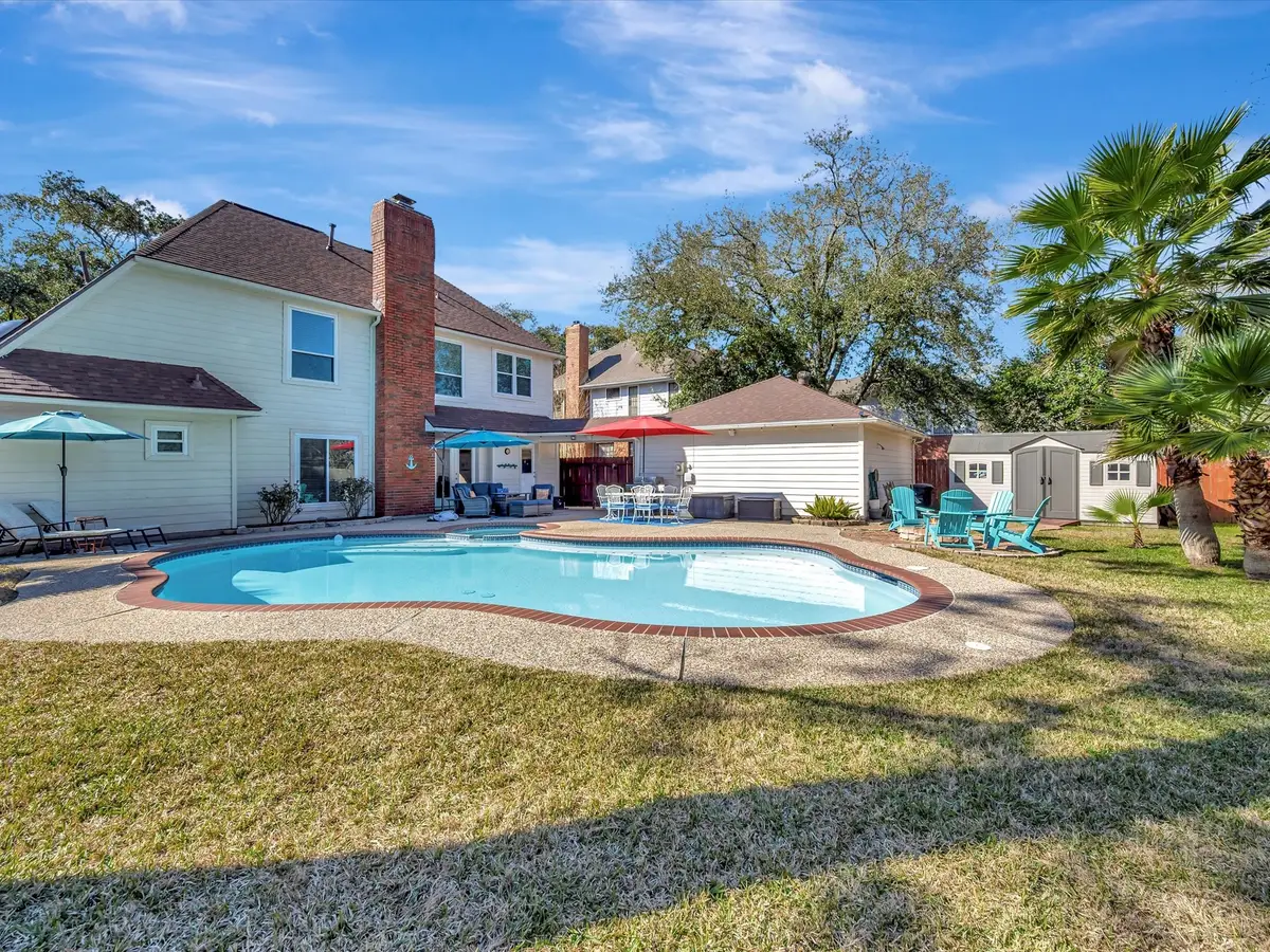 714 Crestwood Drive, El Lago, TX 77586 - #1