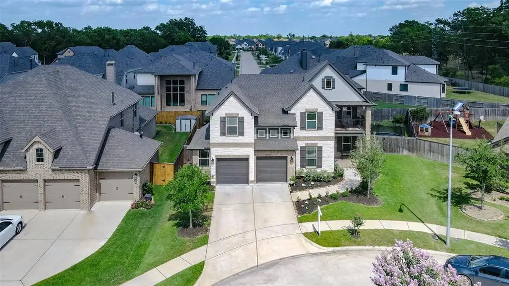 5106 Green Leaf Lane, Fulshear, TX 77441 - Image #1