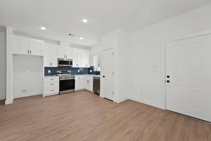 407 Calloway Street #A-B, Houston, TX 77029 - #2