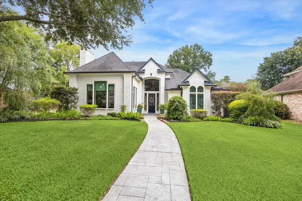 5111 Laurelwood Drive, Kingwood, TX 77345