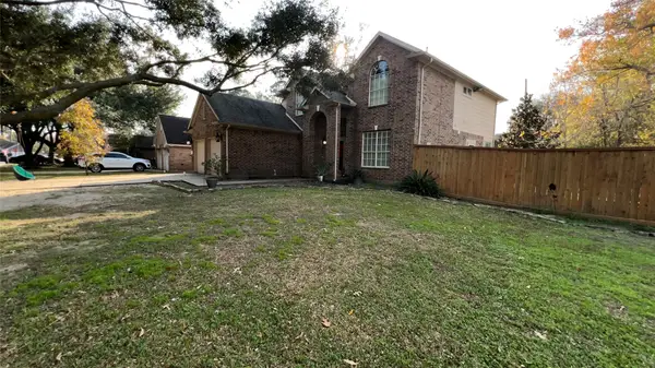 19219 Kristen Pine Drive, Humble, TX 77346