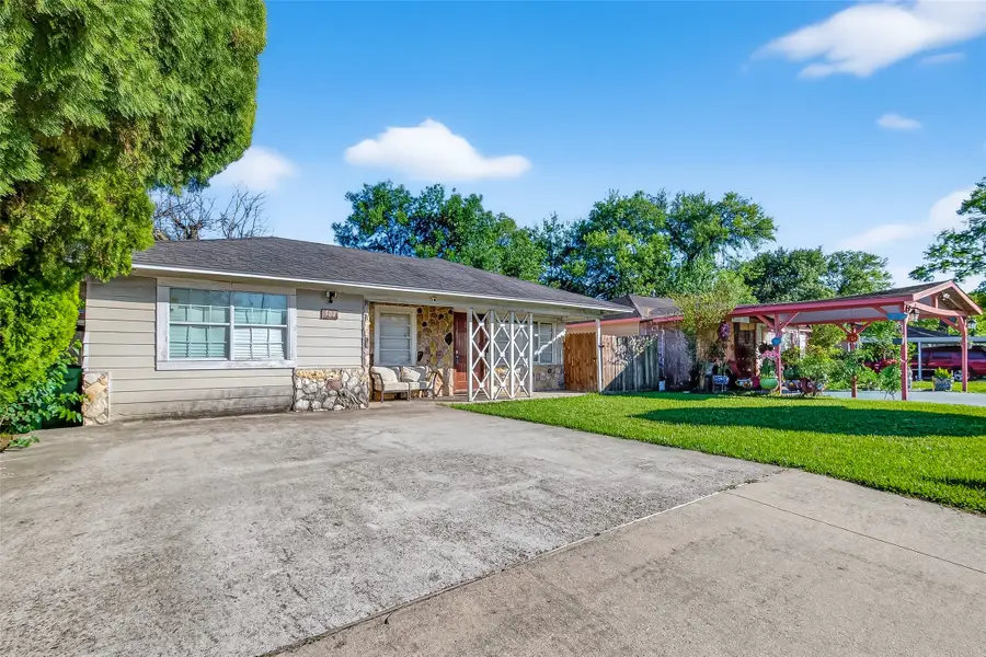 504 N Circle Drive, Baytown, TX 77520 - #2