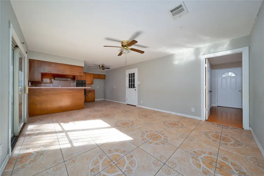 6722 Roxbury Road, Houston, TX 77087 - Image #3