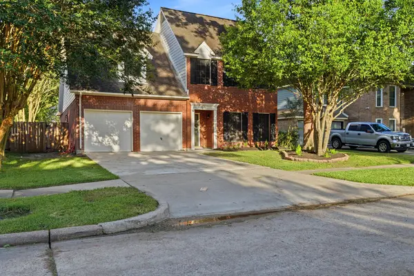 14611 Oak Chase Drive, Houston, TX 77062