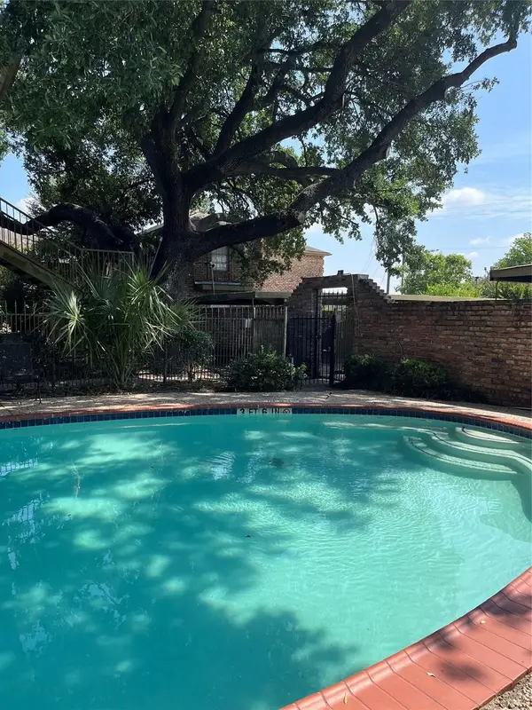 6401 Skyline Drive #38, Houston, TX 77057