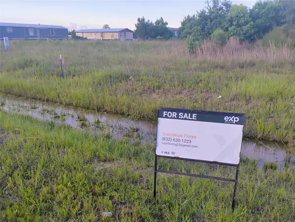 1402 Road 5734, Cleveland, TX 77327