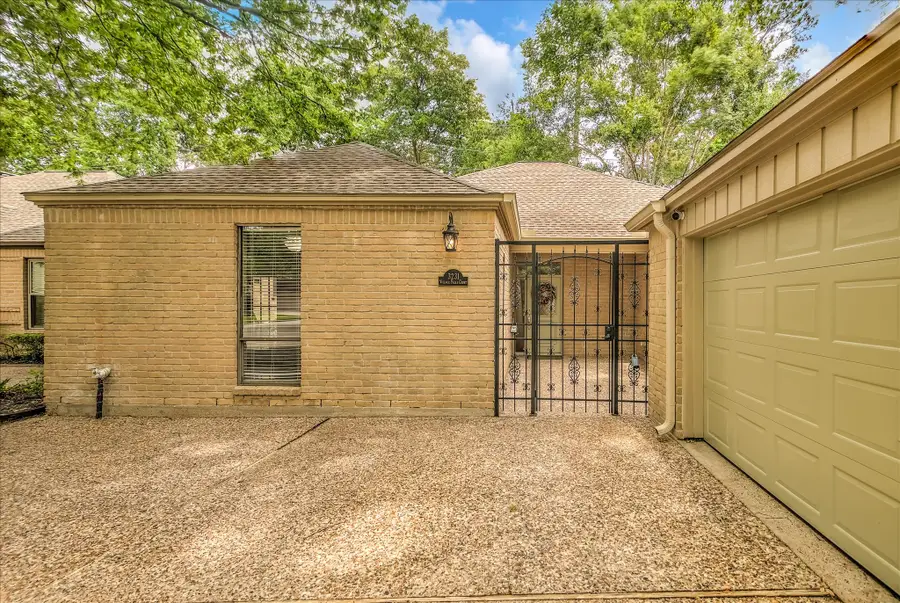 3231 Village Falls Court, Kingwood, TX 77339 - #3