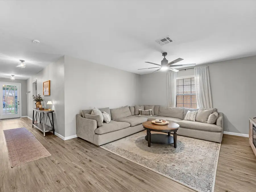 904 Kimmons Drive, Alvin, TX 77511 - #3