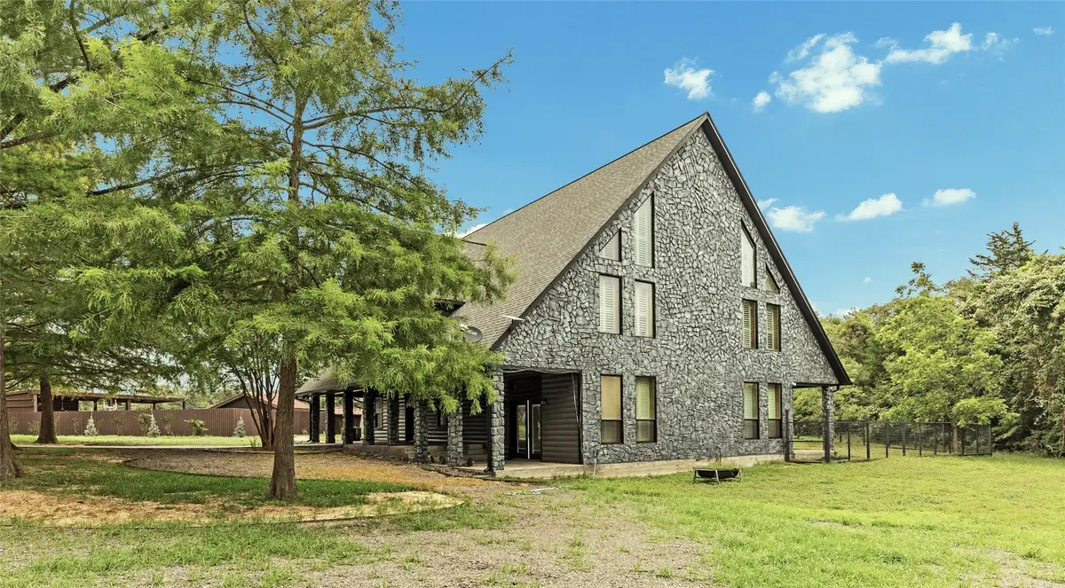 206 22 Hills Road, Gause, TX 77857 - Image #1