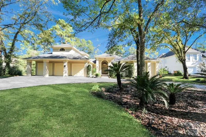 169 Grogans Point Road, The Woodlands, TX 77380 - Image #2