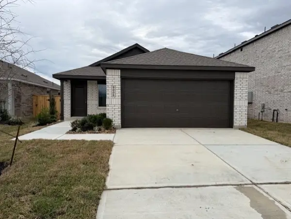 9222 Bright Birdie Lane, Baytown, TX 77521
