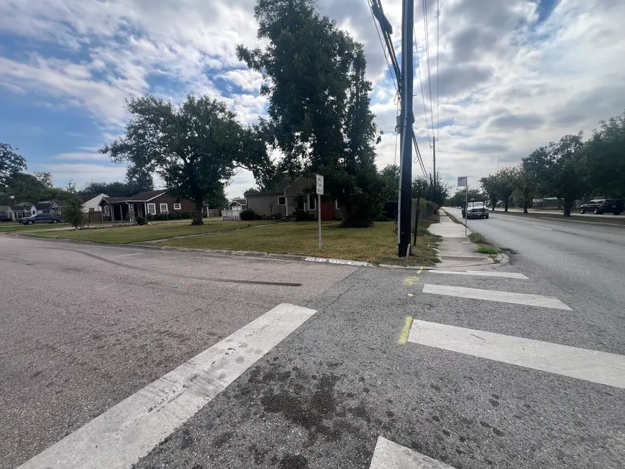 4502 & 4502 1/2 Keystone Street, Houston, TX 77021 - #2