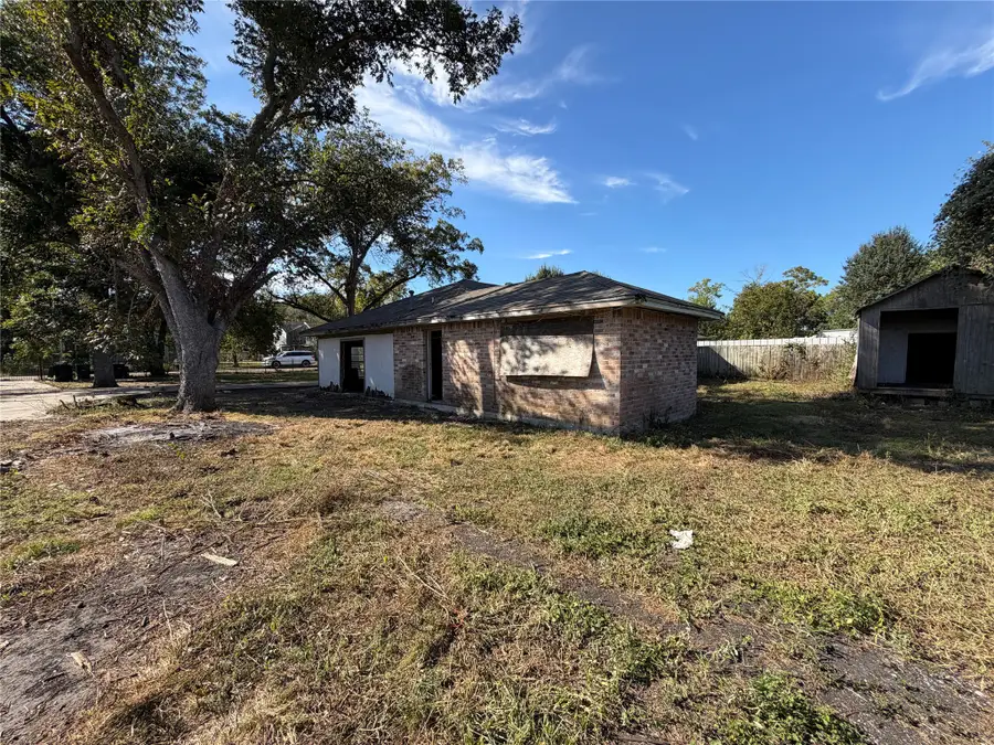 7102 Wendemere Street, Houston, TX 77088 - #3