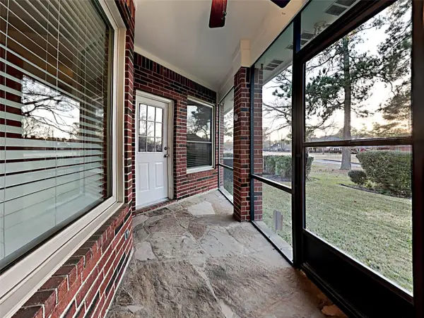 18407 Bluewater Cove Drive, Humble, TX 77346