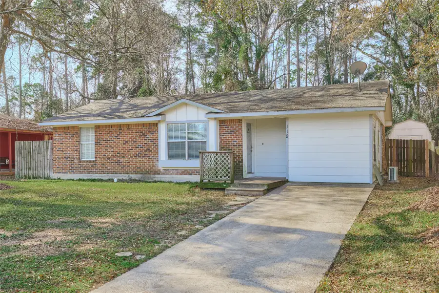 119 Laurie Lane, Willis, TX 77378 - Image #2