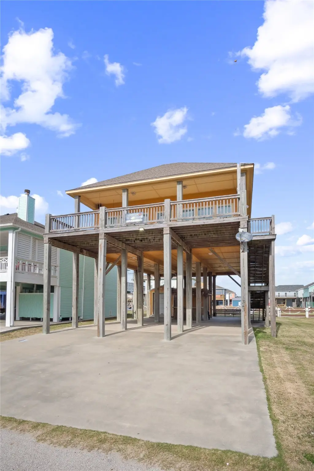1343 Sunrise, Crystal Beach, TX 77650 - Image #1