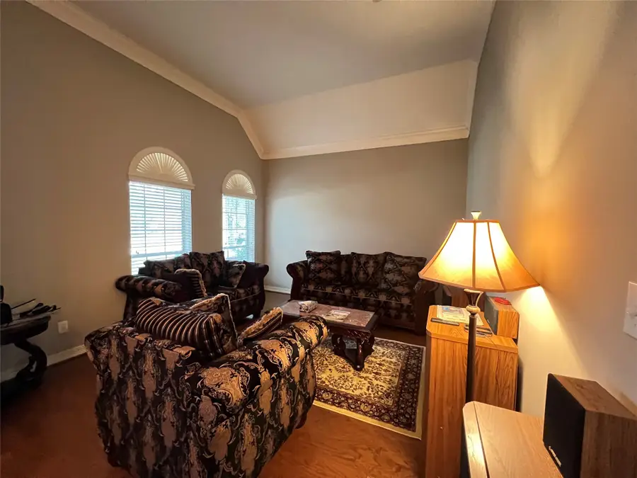 2227 Greenhaven Drive, Sugar Land, TX 77479 - Image #3