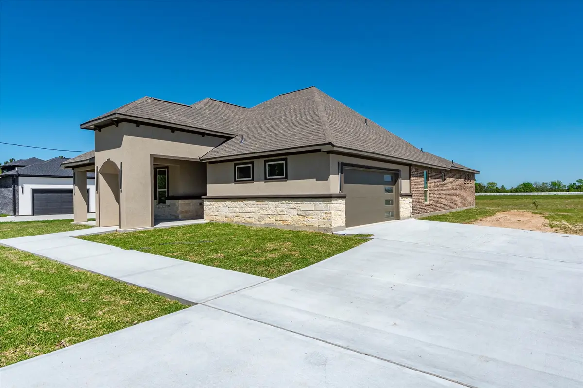 9785 Fm 686, Dayton, TX 77535 - #1