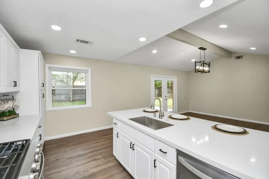 531 Edgebrook Drive, Houston, TX 77034 - #2