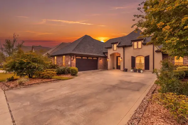 330 Chaple Creek Drive, Lumberton, TX 77657