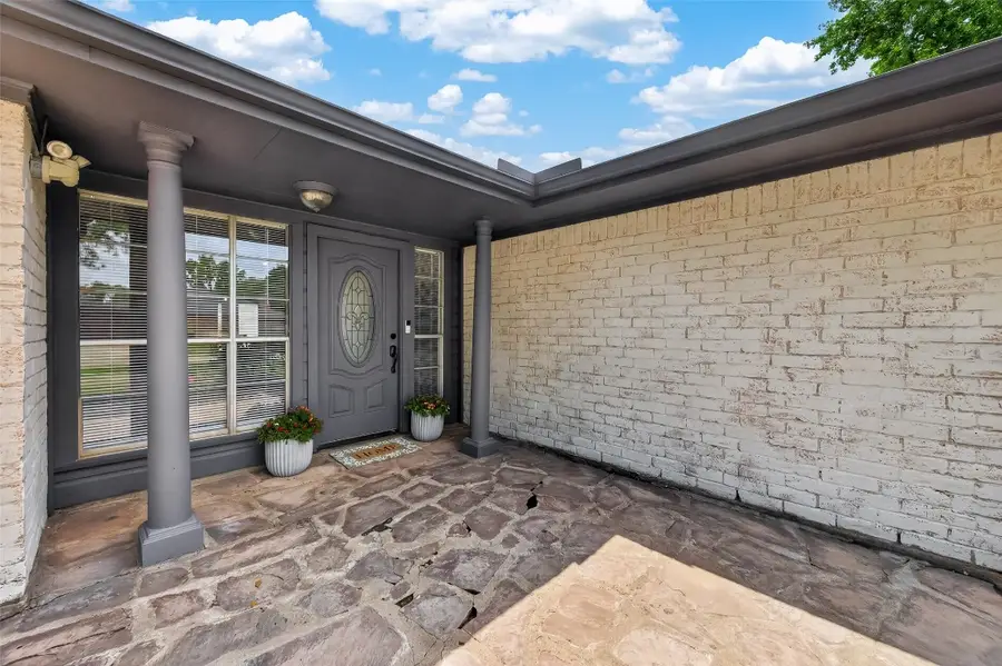 2307 Clearbrook Drive, Missouri City, TX 77489 - #2