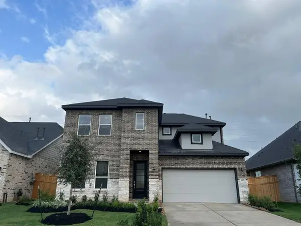 9430 Pacific Crest Court, Porter Heights, TX 77365