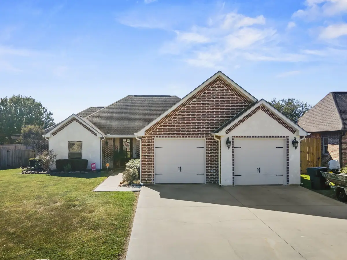 445 Bryant Blvd, Bridge City, TX 77611 - Image #1