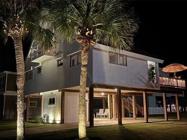 13839 Pirates Beach Boulevard, Galveston, TX 77554