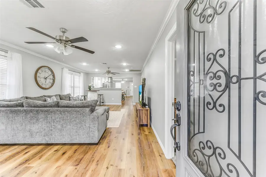 749 E 41st Street, Houston, TX 77022 - Image #2