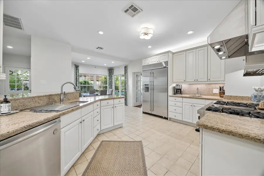 10926 Wickwild Street, Hunters Creek Village, TX 77024 - #3