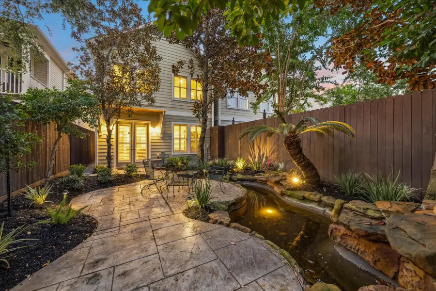 636 E 6th 1/2 Street, Houston, TX 77007 - Image #2