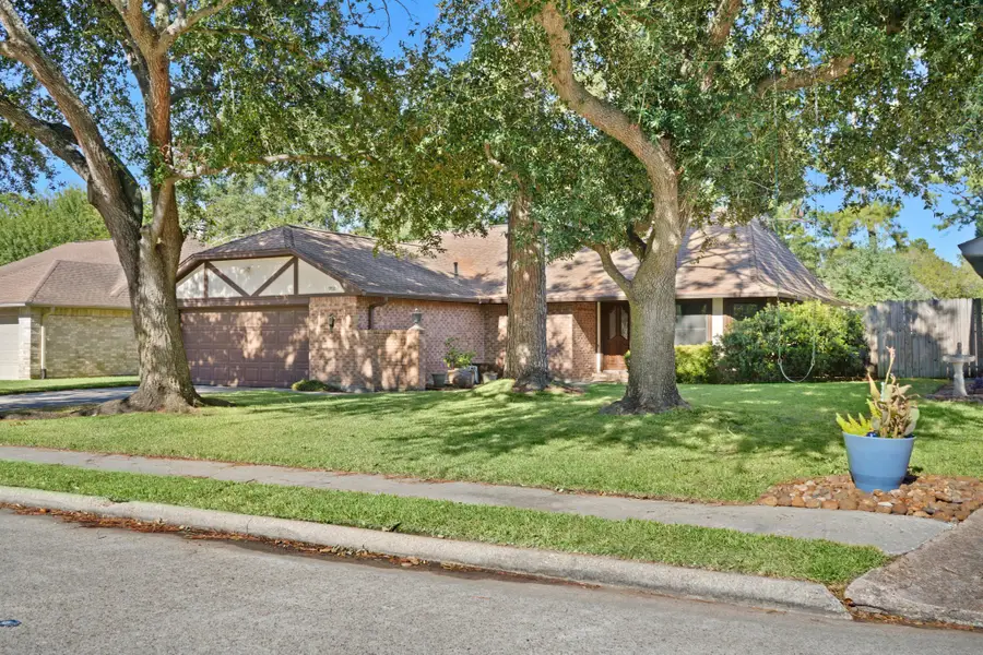 9518 Dundalk Street, Spring, TX 77379 - Image #2