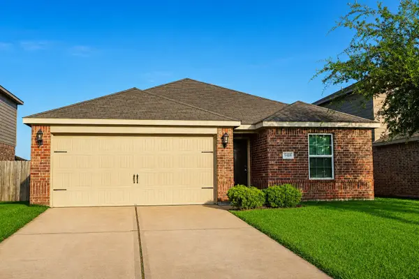9418 Sky Blue Drive, Rosharon, TX 77583