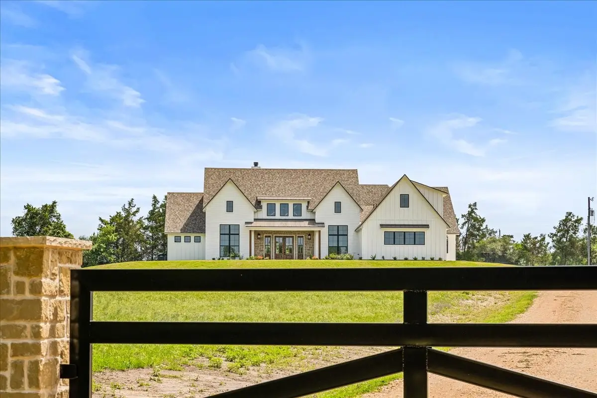 8111 Brandt Road, Burton, TX 77835 - #1