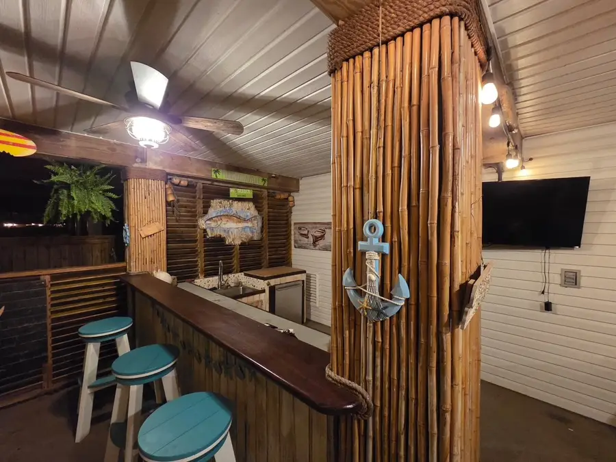 4 N Curlew Street, La Marque, TX 77568 - #2