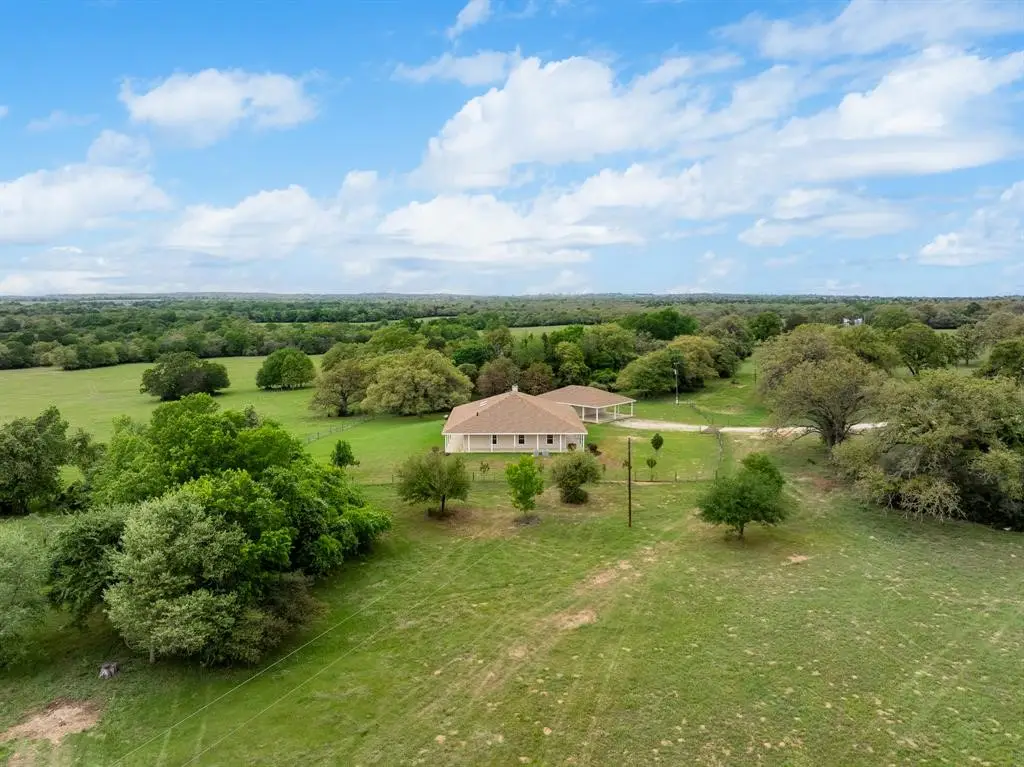 10565 Hwy 77, Lexington, TX 78947 - Image #1